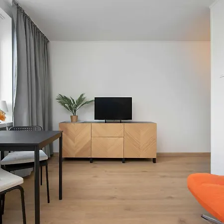 Apartment Bright Wladyslawa Iv In Centre By Renters Gdynia